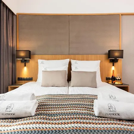 Apartment Flatbook - Center Deo Plaza *