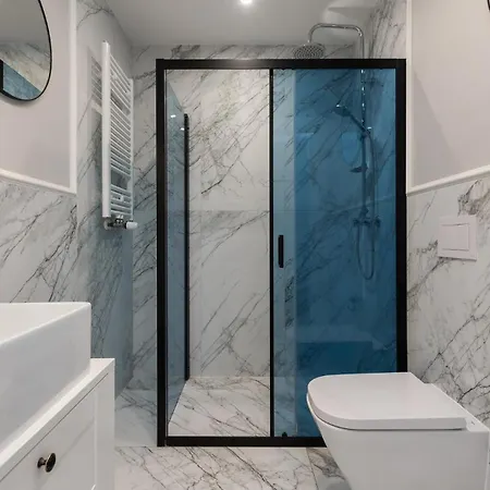 Flatbook - Center Deo Plaza Appartement