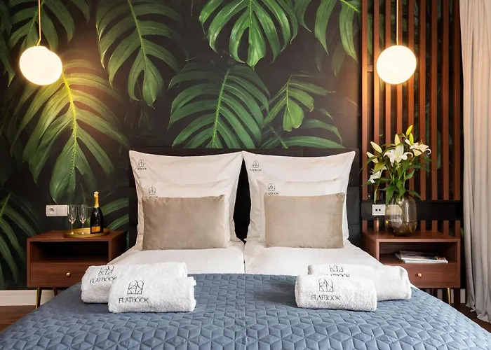 Flatbook - Center Deo Plaza Lejlighed