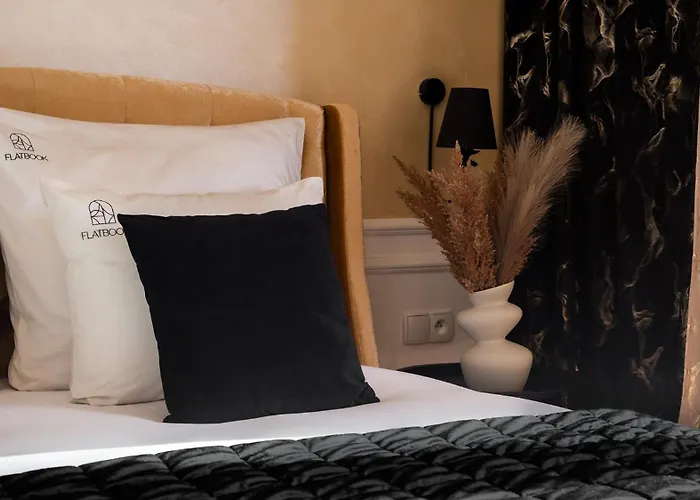 Flatbook - Center Deo Plaza *